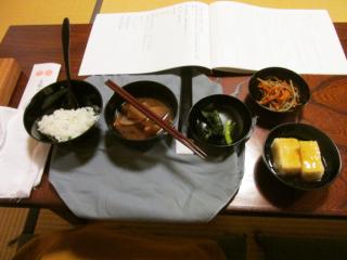 精進料理　薬石飯台